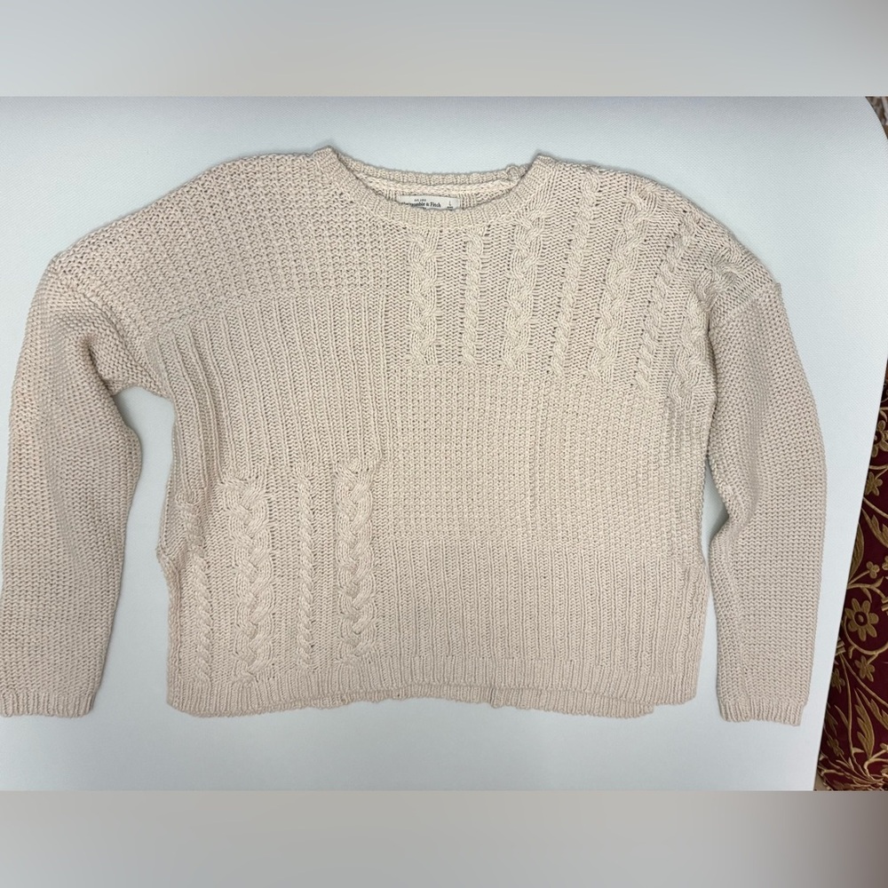 Abercrombie & Fitch Women's Oatmeal Cable Knit Sweater, size L